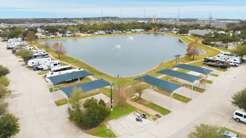 20x40 Covered Back-In Lake — image 2 of 3