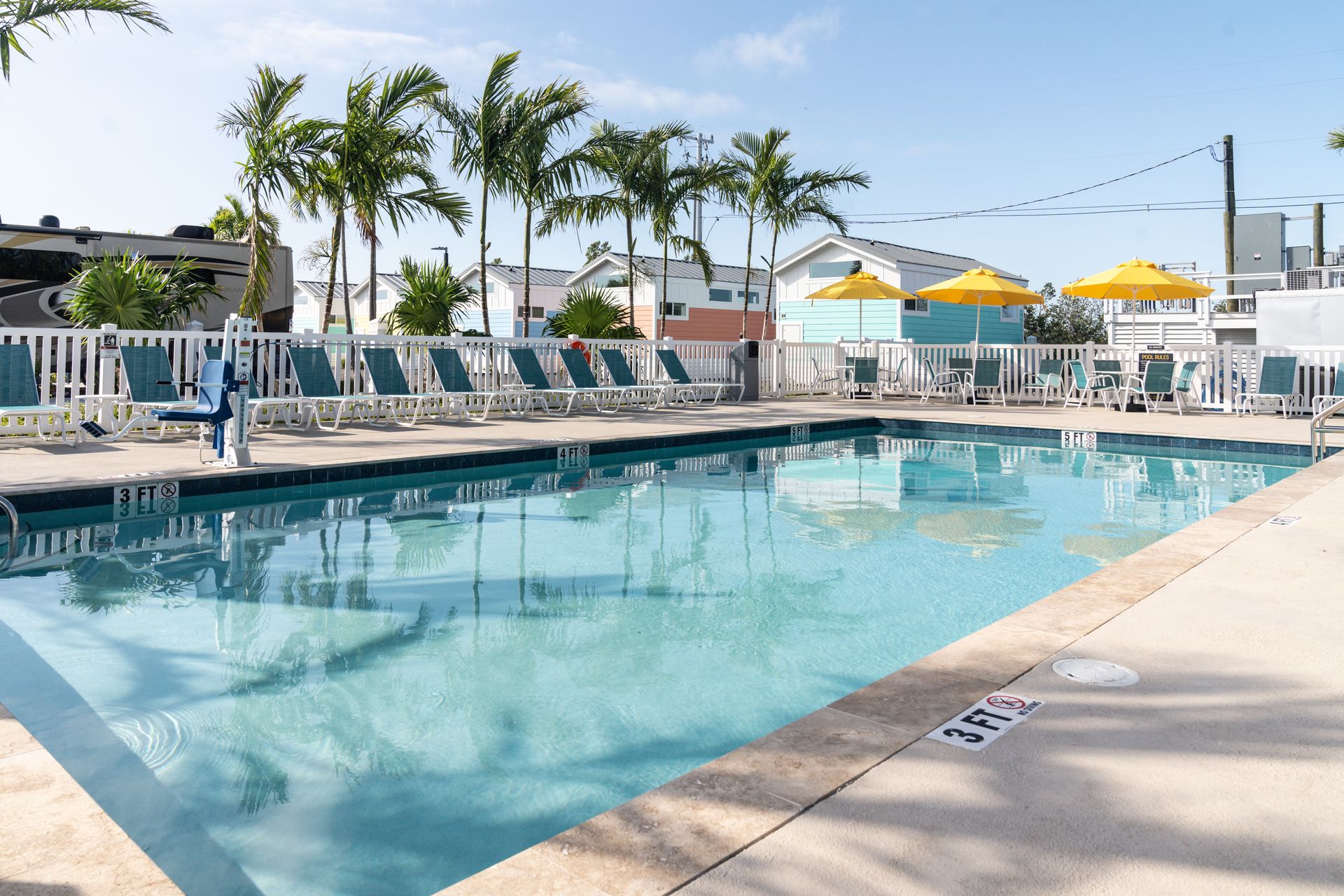 Sugarloaf Key RV Resort & Cottages