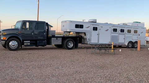 30/50 Amp Horse Trailer Pull-Thru Site — image 1 of 1