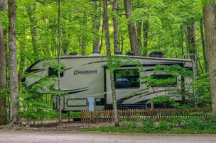 Camping on the Battenkill – photo 2