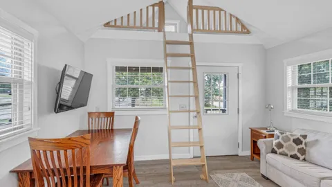 Red Cedar Estate — image 9 of 9