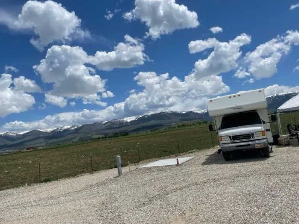 Skyline Trails RV Park - Photo 4