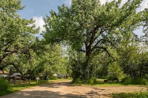 11 Bridges Campground and Cabins – photo 4