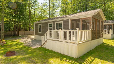 Premium Cottage 2 Bedroom — image 2 of 9