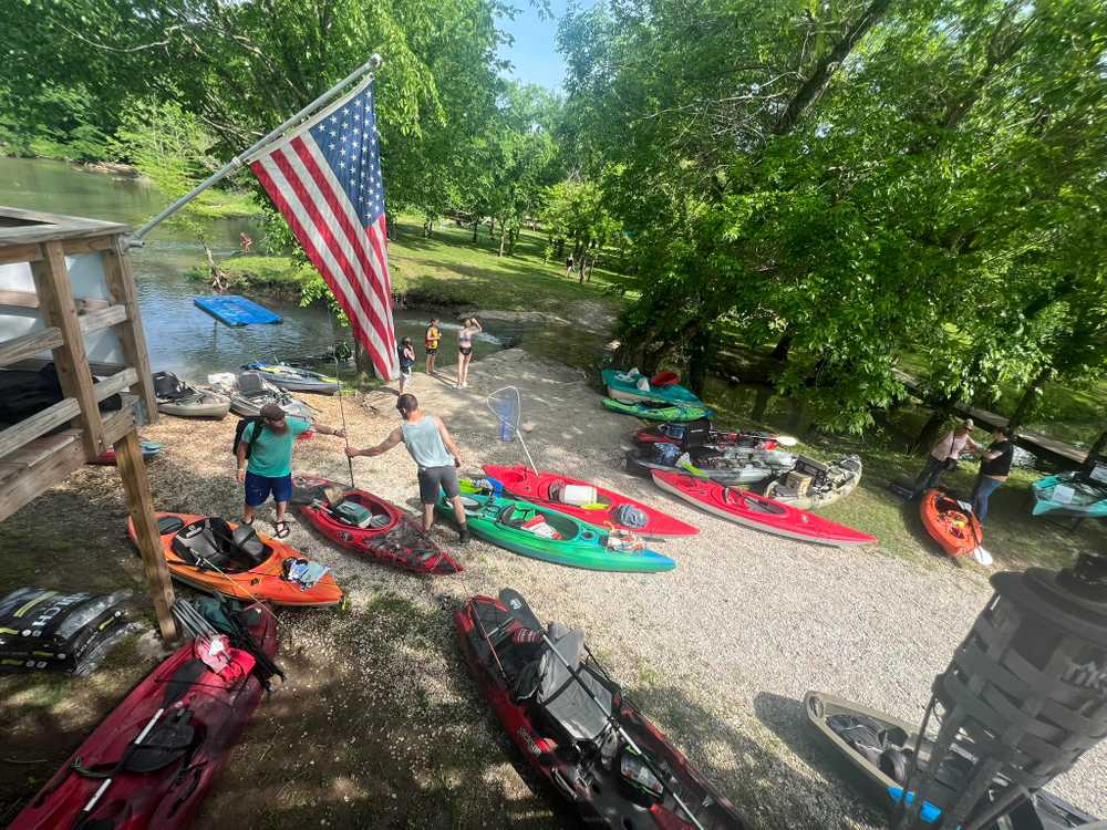 Rivers Bend Family Resort - Photo 4