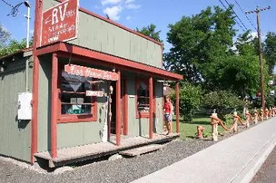 Fish House Inn and RV Resort – photo 4