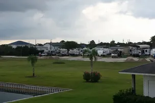Beacon 44 RV Park – photo 5