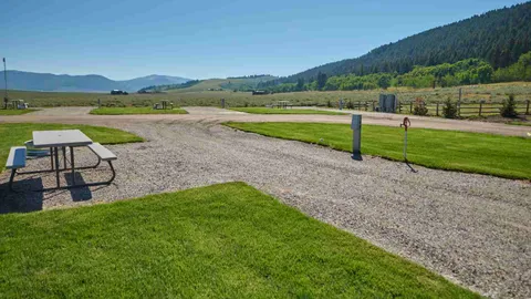 30/50 Amp Pull-Through RV Site — image 2 of 5