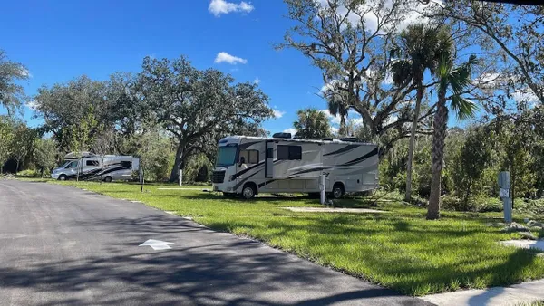 Linger Lodge RV Park, Bradenton, Florida campground
