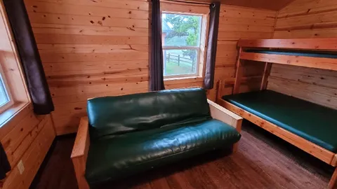 Cabin — image 2 of 7
