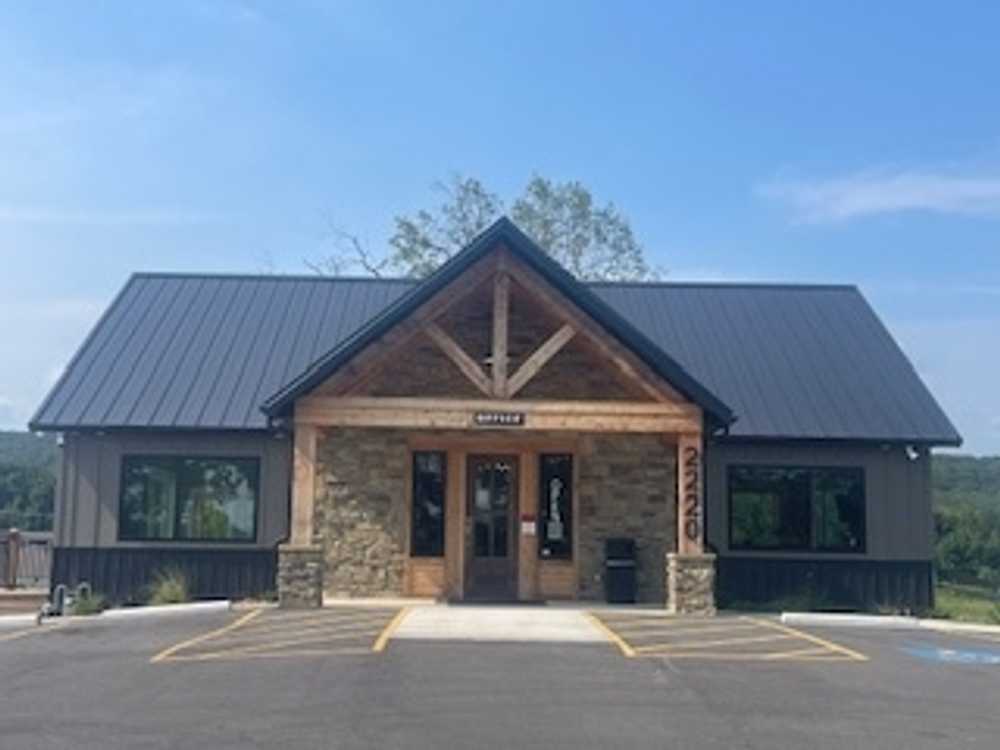Pathfinder RV Resort, Alma, Arkansas - Main Photo
