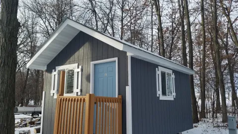 Deluxe Cabin — image 1 of 5