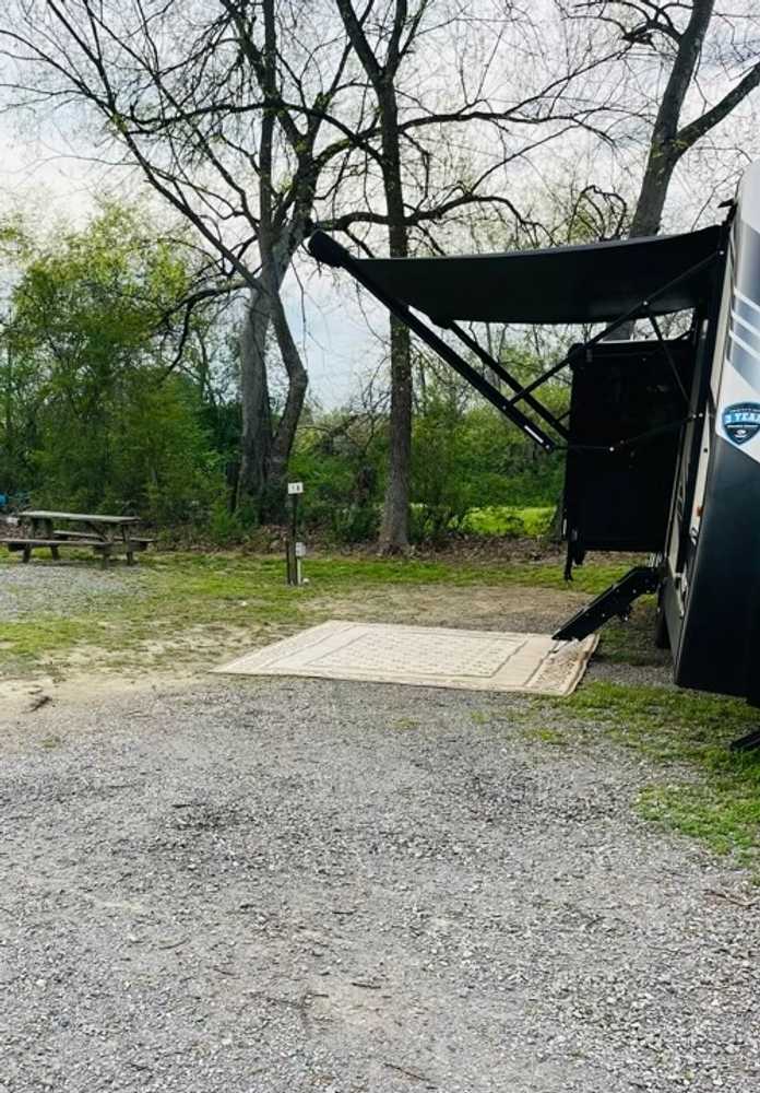 The Road Less Traveled RV Park - Photo 4