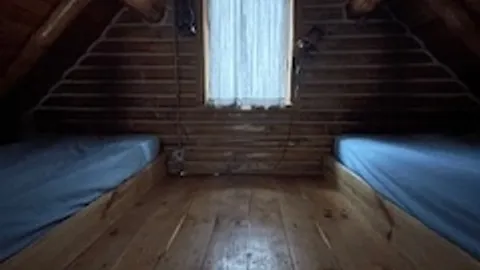 Eagles Nest Cabin — image 2 of 5