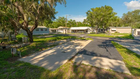 Standard Full Hookup RV Site — image 3 of 3