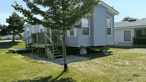Two Bedroom House Cottage — image 1 of 7