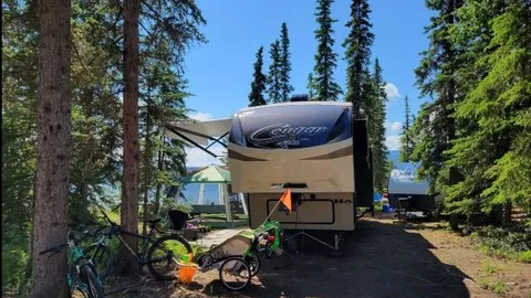 30 amp Extra Large Lakefront RV Site, Extra $50 charge per night for second RV — image 5 of 5