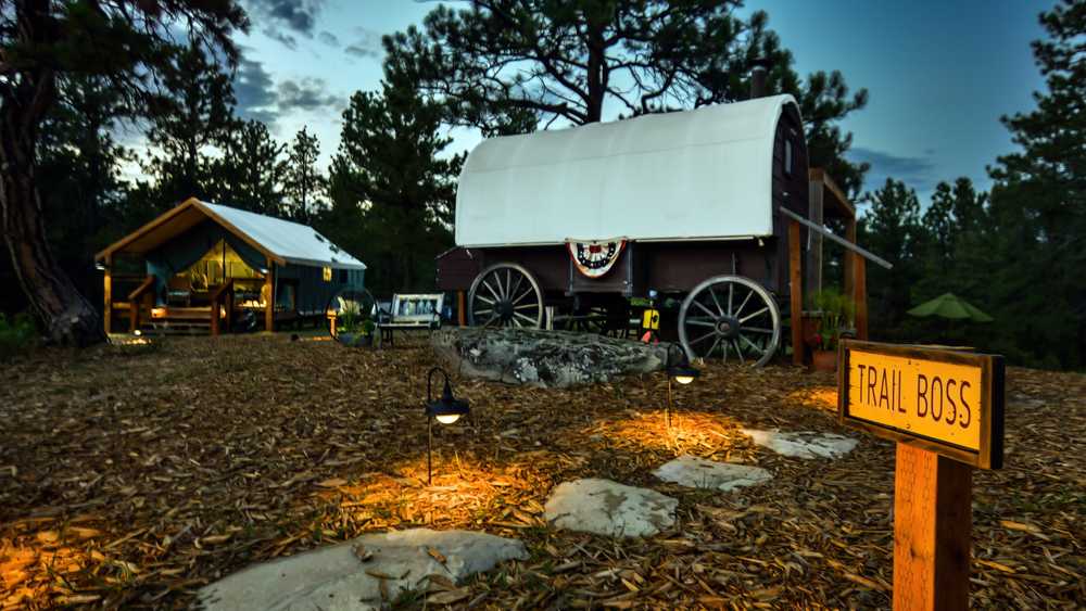 Montana Country Pines Private Vintage Retreat, Laurel, Montana - Photo 4