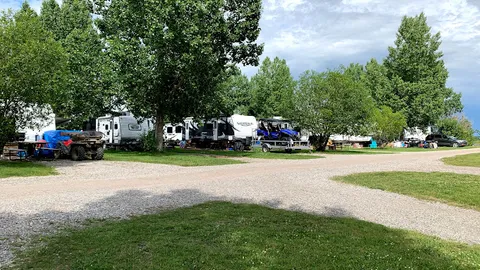 Deluxe Full Hookup RV Site — image 2 of 2