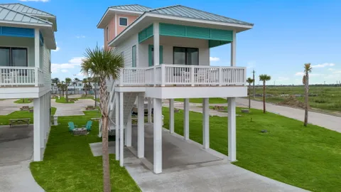 Premier Surf Bungalow w/ Hot Tub - 2BR/2BA — image 1 of 19