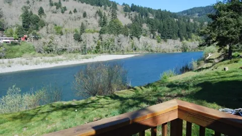 Hideaway Hut - Riverfront — image 2 of 6