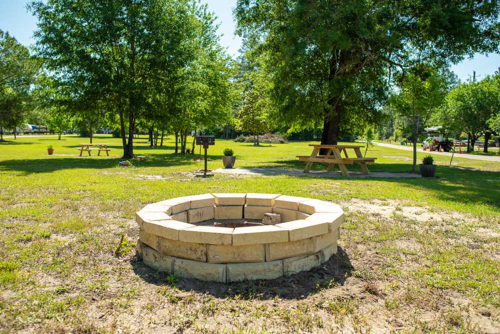 Alabama Wildwood RV Park, Daleville, Alabama - Photo 5