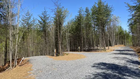 Premium Full Hookup RV Site — image 2 of 8