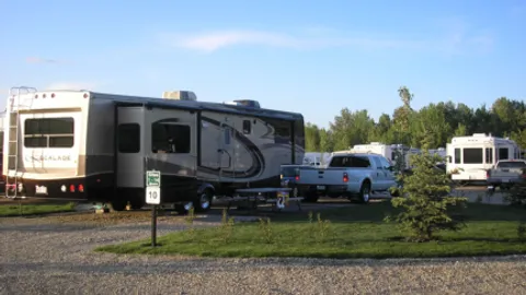 Big Rig Pull-Through RV Site — image 1 of 3