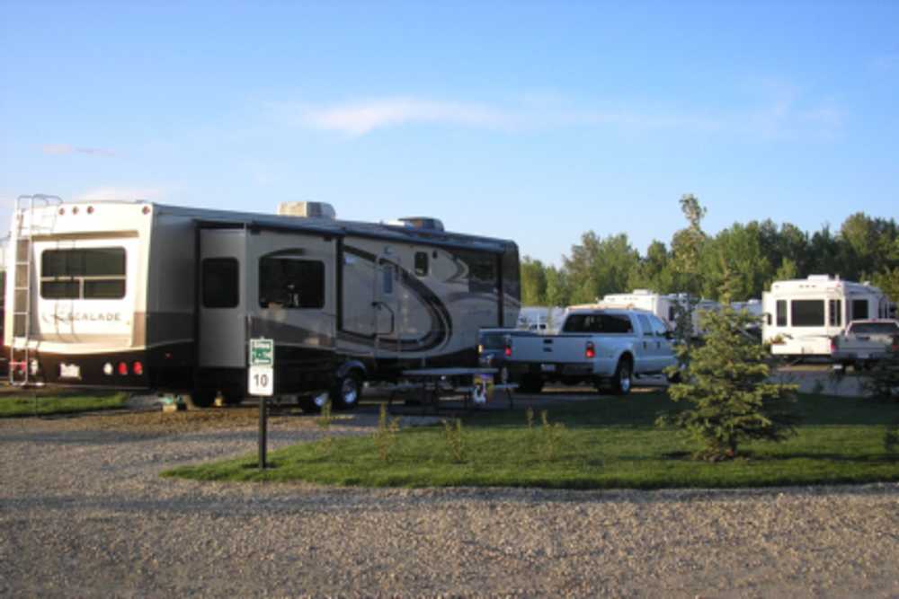 Big Rig Pull-Through RV Site
