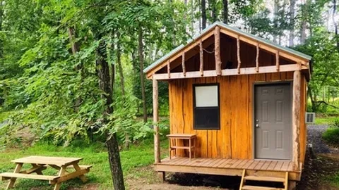 Uncle Ben's Cabin — image 1 of 4