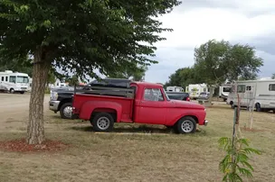 Happy Trails RV Campground – photo 2