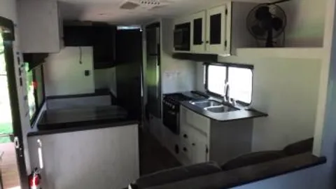 Pondview RV Rental — image 2 of 5