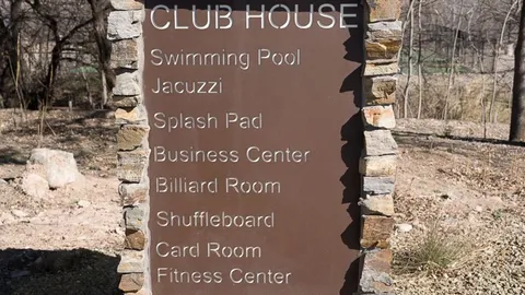1B Deluxe Cabin — image 2 of 24