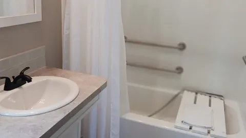 Standard Rental 1 Bedroom — image 5 of 5
