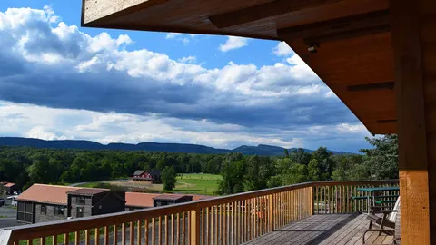 Mountain View Lodge — image 1 of 13