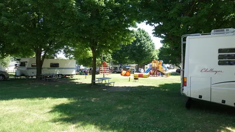 30 AMP/WATER - PLAYGROUND — image 6 of 6