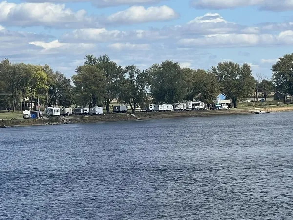 Lundeen's Rock River Landing, East Moline, Illinois campground