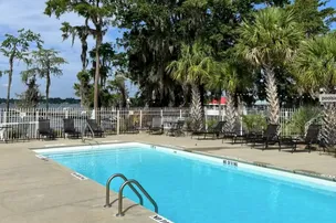 Gilligans Island Resort – photo 2