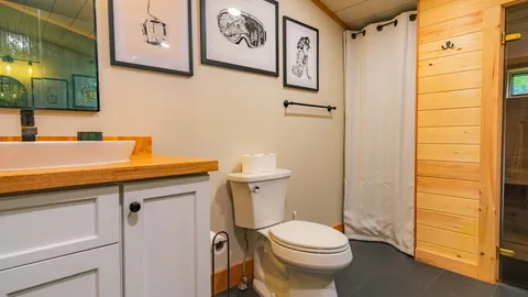 The Cottage — image 2 of 51