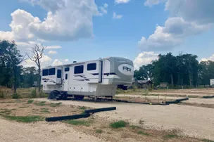 Austin Oaks RV Park – photo 5