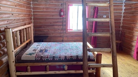 Ten Point Cabin — image 5 of 5