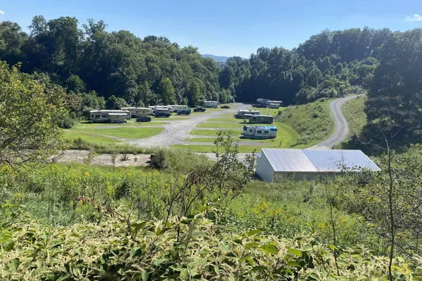 Camp Mountventures – photo 1
