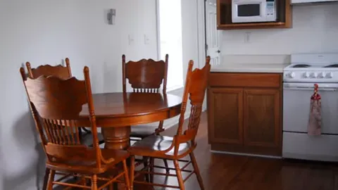 1 Bedroom Cottage (Q & 1F) — image 5 of 5