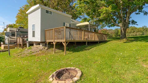 Cottage Vacation Rental (Sleeps 4) — image 12 of 12