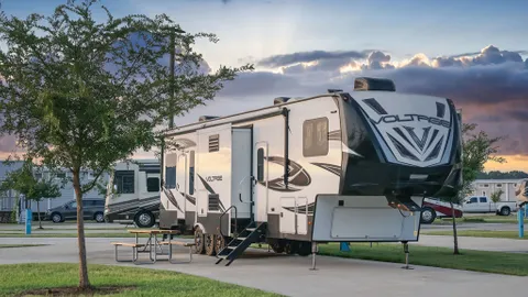 Premium Pull-Thru RV Site Central — image 2 of 2