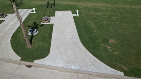 Deluxe Back-In RV Site With Dog Pen — image 2 of 10