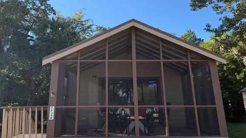 Cabin Non Waterfront — image 1 of 13