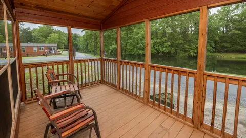 Waterfront Deluxe Cottage — image 2 of 15