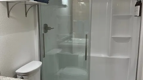 First Floor Hotel — image 2 of 6
