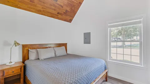 White Cedar Chateau — image 9 of 9